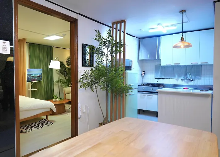 강동역 도보8분 길동역 도보8분 공항버스 8인 2br 5beds Soom アパート