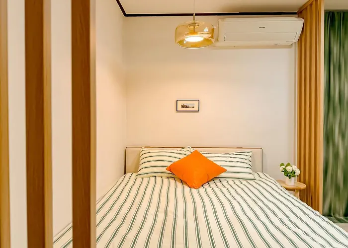 アパート 강동역 도보8분 길동역 도보8분 공항버스 8인 2br 5beds Soom ソウル特別市