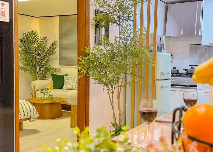강동역 도보8분 길동역 도보8분 공항버스 8인 2br 5beds Soom